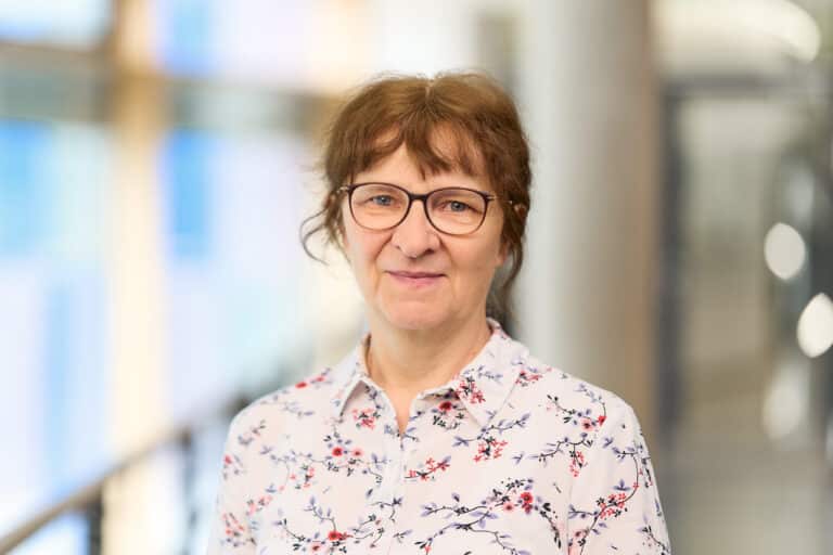 Dr. Ramona Eberhardt