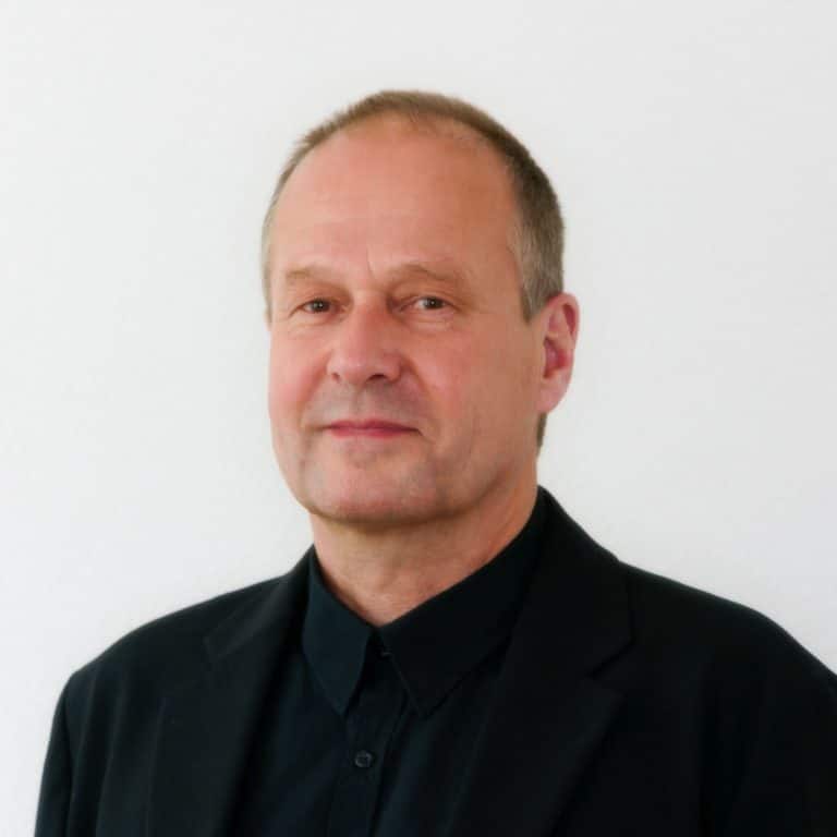 Reinhard Voelkel